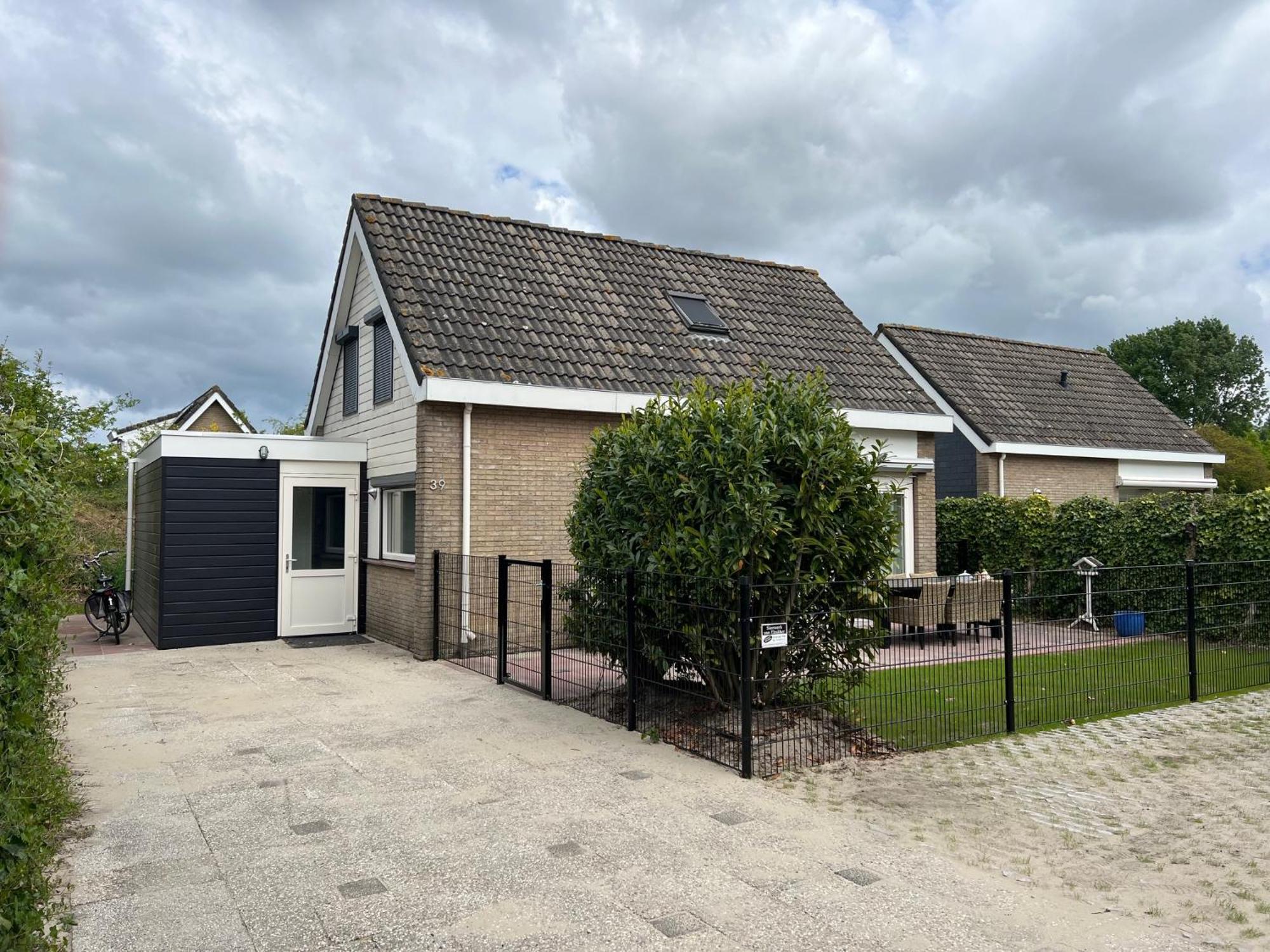 Deltageul 39 Noordzeepark - Ruim En Rustig Gelegen Vakantiehuis Nabij Strand - Geen Verhuur Aan Bedrijven Ouddorp Exterior foto